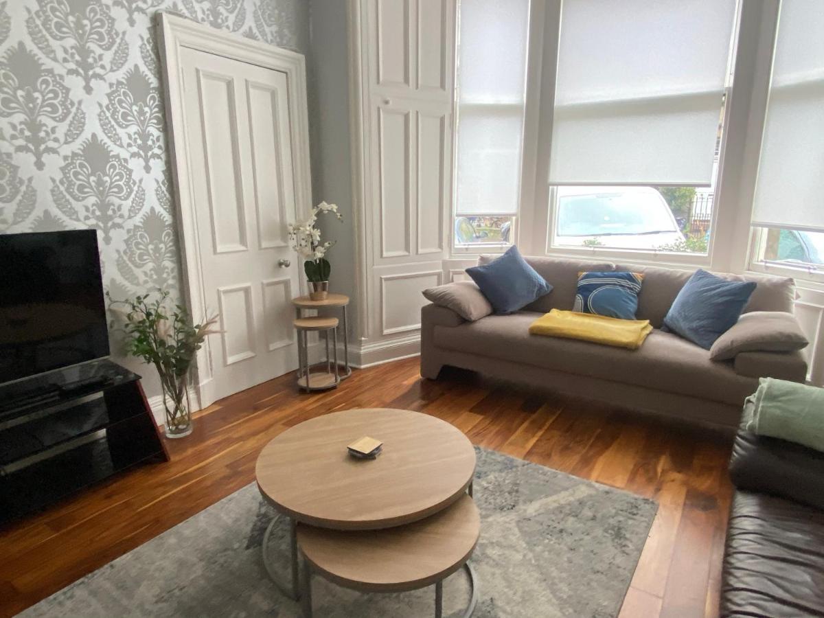 Lovely Main Door 2 Bed Apartment Эдинбург Экстерьер фото